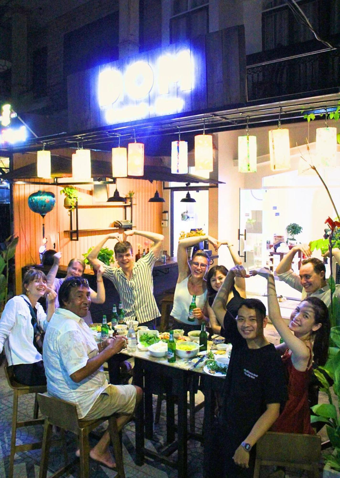 Dom Hostel And Bar هوي ان المظهر الخارجي الصورة