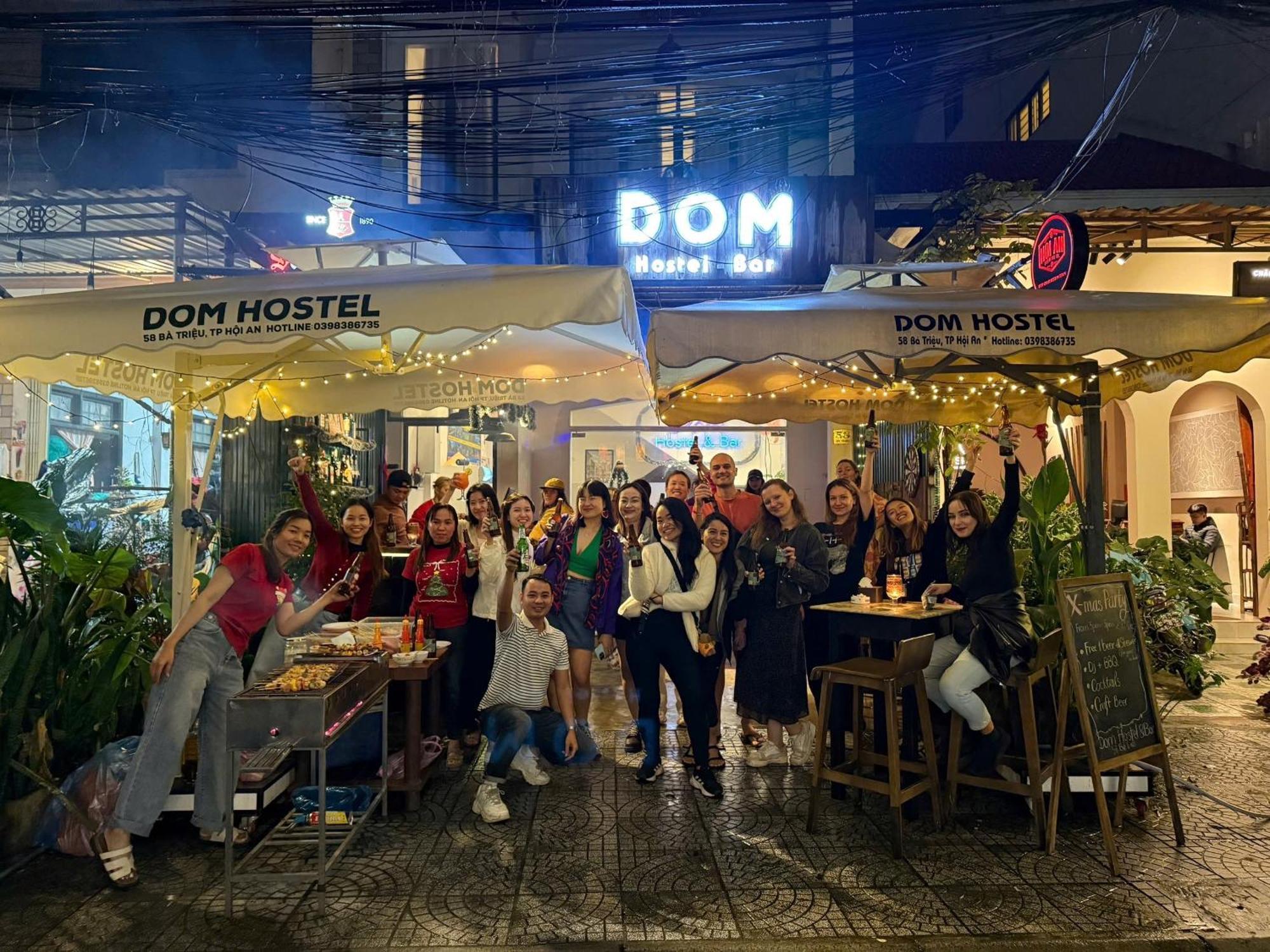 Dom Hostel And Bar هوي ان المظهر الخارجي الصورة